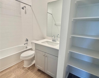 214 Balmorehea St - Photo Thumbnail 3