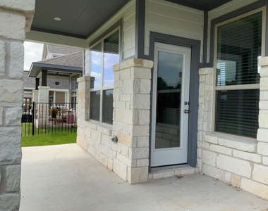 2204 Cornfield Dr - Photo Thumbnail 15