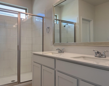 2204 Cornfield Dr - Photo Thumbnail 8