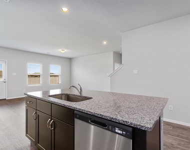 621 Running Creek Dr - Photo Thumbnail 12