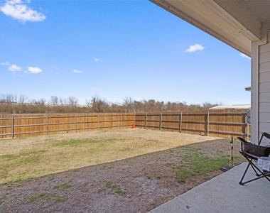 701 Taggart Trl - Photo Thumbnail 5