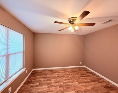 5915 Sunshine Dr - Photo Thumbnail 18