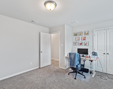 17117 Orinda Ln - Photo Thumbnail 24