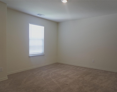 14300 Prairie Sod Ln - Photo Thumbnail 19