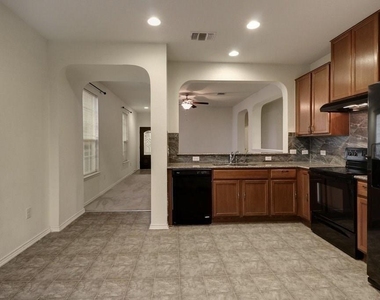 11208 Kildoon Dr - Photo Thumbnail 9