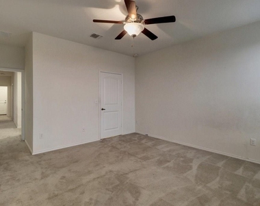 11208 Kildoon Dr - Photo Thumbnail 11