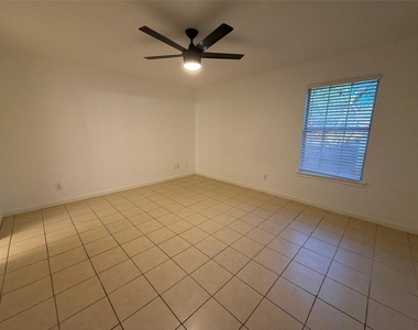 103 N Mockingbird Cir - Photo Thumbnail 8
