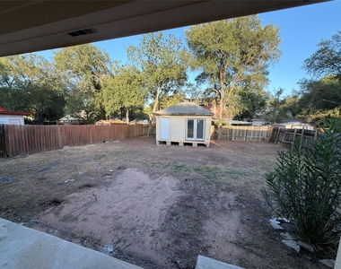 103 N Mockingbird Cir - Photo Thumbnail 6