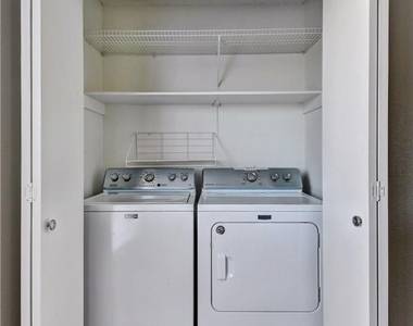 20800 Bonanza St - Photo Thumbnail 14