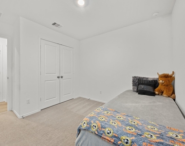 2321 Four Waters Loop - Photo Thumbnail 11