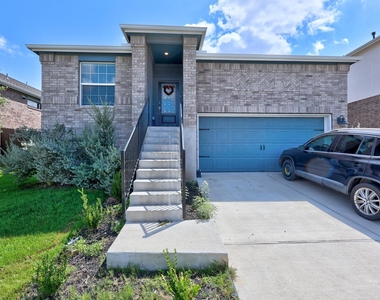 2321 Four Waters Loop - Photo Thumbnail 17