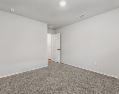 1427 Brookfield St - Photo Thumbnail 13