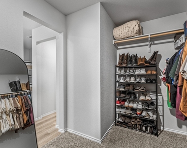 1427 Brookfield St - Photo Thumbnail 30