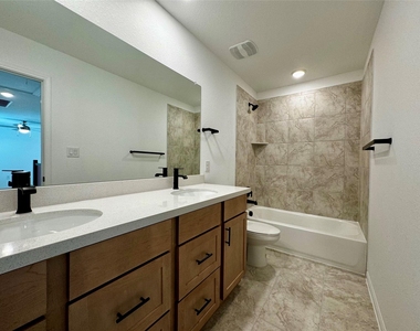 1602 Iberville Dr - Photo Thumbnail 15