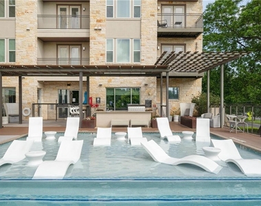 1900 Barton Springs Rd - Photo Thumbnail 3