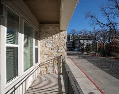1900 Barton Springs Rd - Photo Thumbnail 14