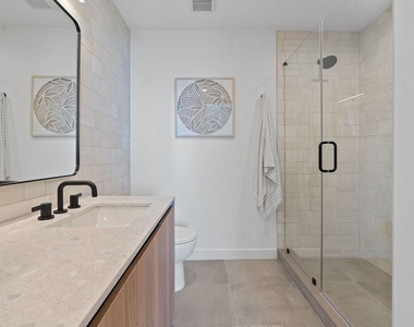 84 East Ave - Photo Thumbnail 5