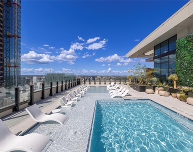 84 East Ave - Photo Thumbnail 12