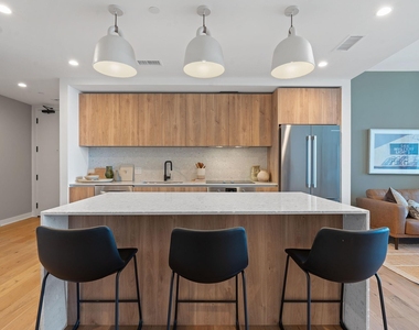 84 East Ave - Photo Thumbnail 2