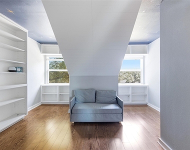 6107 Avery Island Ave - Photo Thumbnail 20