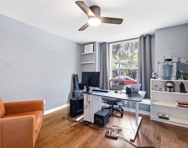 6107 Avery Island Ave - Photo Thumbnail 16