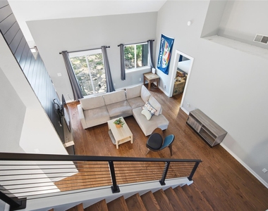 6107 Avery Island Ave - Photo Thumbnail 21