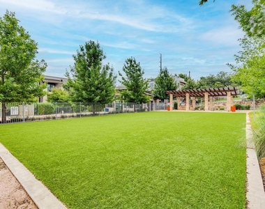 2724 Treble Ln - Photo Thumbnail 31