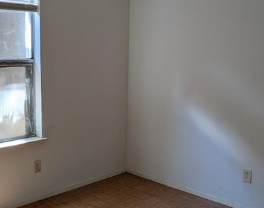 6105 Ada Ct - Photo Thumbnail 7