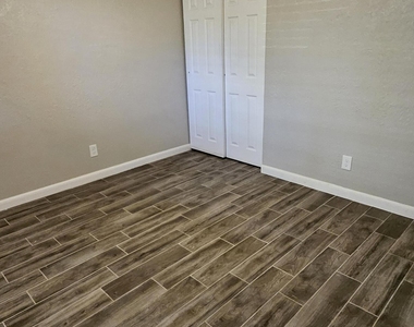4836 Atlantic Boulevard - Photo Thumbnail 21