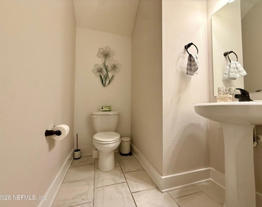 1514 Flagler Avenue - Photo Thumbnail 13