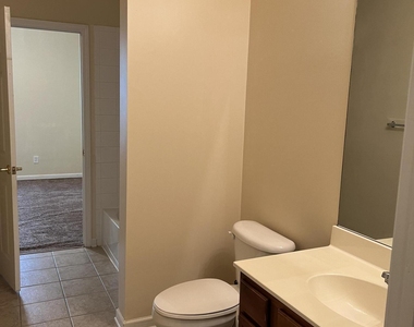 8601 Beach Boulevard - Photo Thumbnail 5