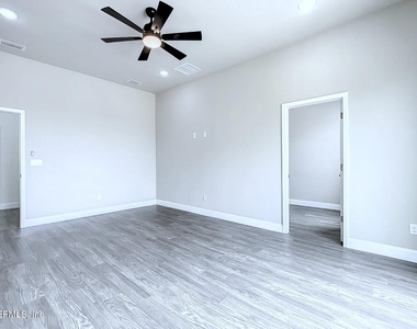 5395 Heckscher Drive - Photo Thumbnail 20
