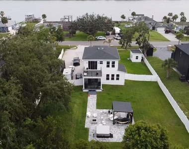 5395 Heckscher Drive - Photo Thumbnail 3
