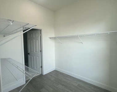 5395 Heckscher Drive - Photo Thumbnail 24