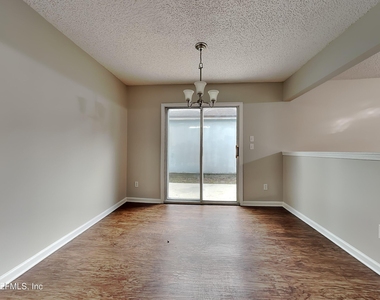 5629 Ellis Trace Drive - Photo Thumbnail 7