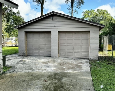 1851 W 19th Street - Photo Thumbnail 15