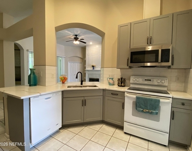 10519 Creston Glen Circle - Photo Thumbnail 5