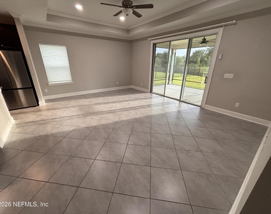 212 Willow Creek Court - Photo Thumbnail 11