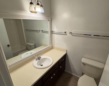 4751 San Jose Manor Drive W - Photo Thumbnail 7