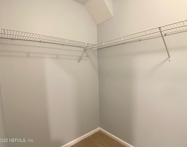 3201 Deer Creek Drive - Photo Thumbnail 21