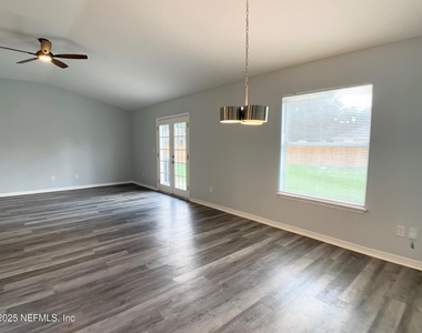 3201 Deer Creek Drive - Photo Thumbnail 11