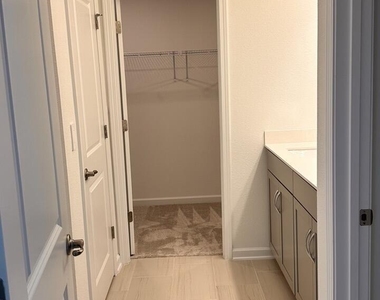 47 Carbonell Place - Photo Thumbnail 8