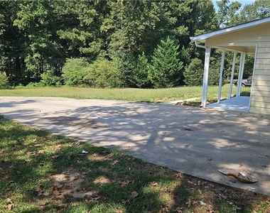219 Heritage Way - Photo Thumbnail 2