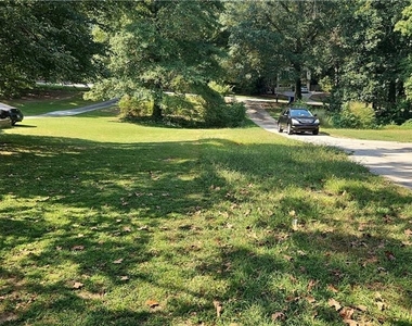 219 Heritage Way - Photo Thumbnail 3