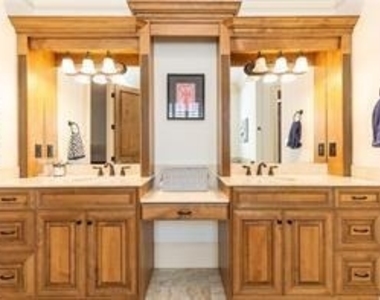 5352 Lacosta Lane - Photo Thumbnail 28