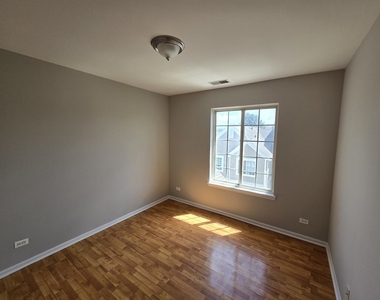 2322 Twilight Drive - Photo Thumbnail 7