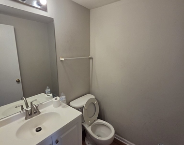2322 Twilight Drive - Photo Thumbnail 15