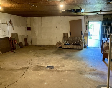 513 E Main Street - Photo Thumbnail 28