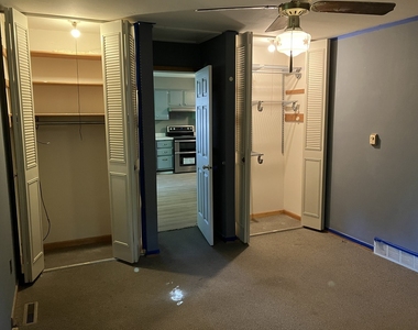 513 E Main Street - Photo Thumbnail 11