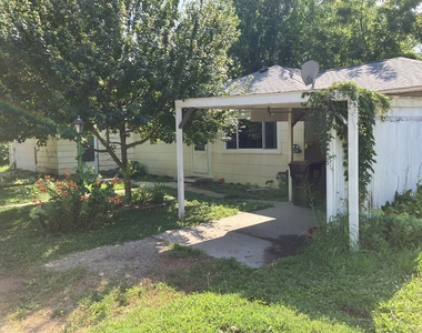 513 E Main Street - Photo Thumbnail 29